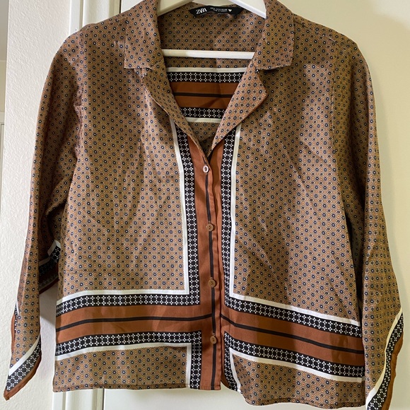 Zara foulard print shirt with handkerchief hem sleeves - Picture 13 of 13